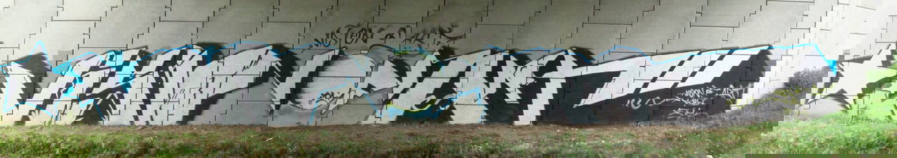 Graffiti Wall - Photo by ODWALSIE - VOA, VOA, CREW