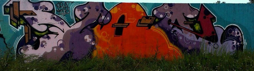 Graffiti Wall - Photo by ODWALSIE - VOA, V.O.A., VOA (2014)