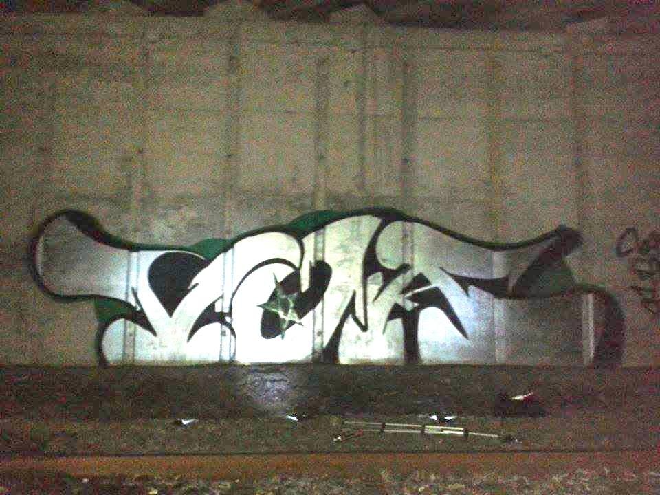 Graffiti Wall - Photo by ODWALSIE - VOA, V.O.A, VOA (2014)