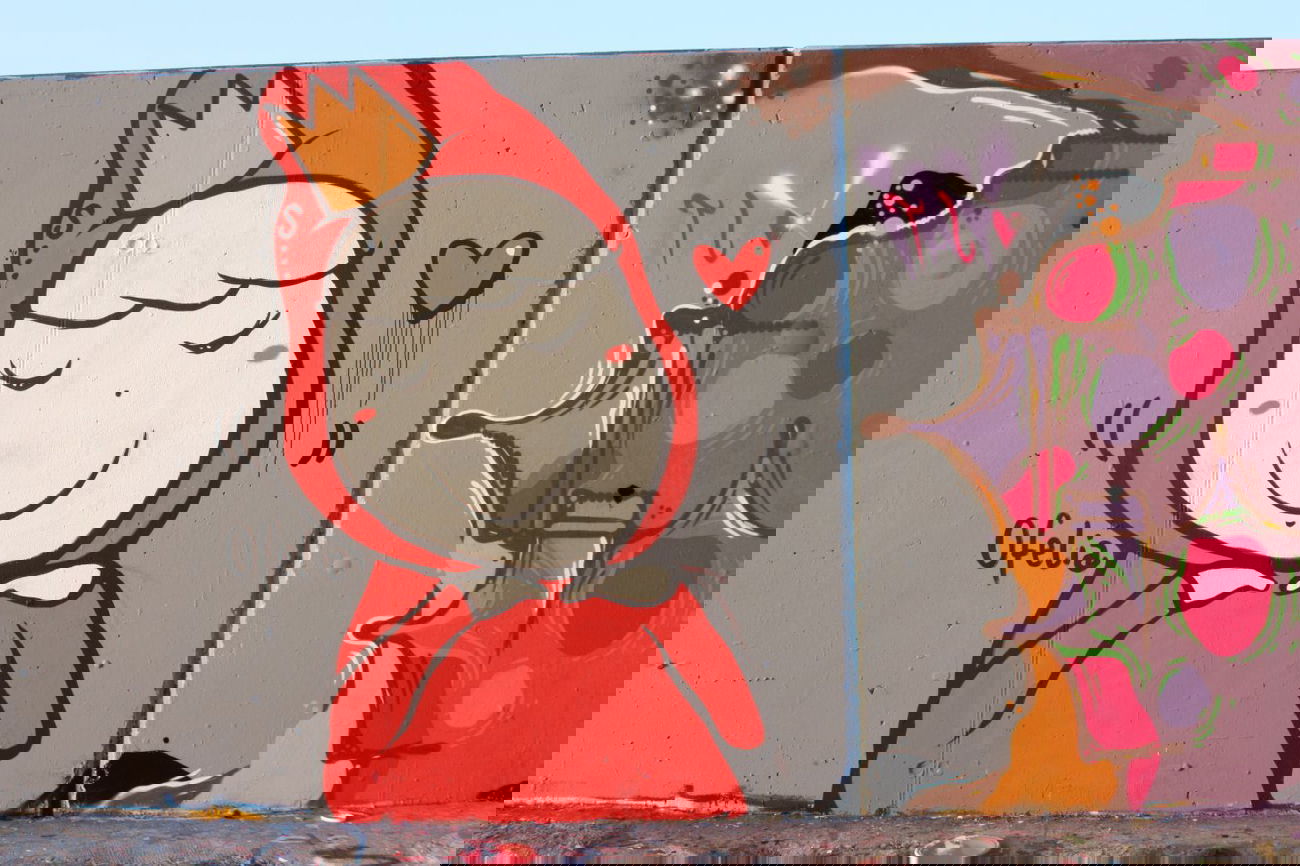 Graffiti Wall - Photo by OFELIA - ofelia, lucerna (2011)