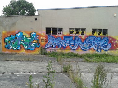 Graffiti in halle - Photo by OHHRIEE - poster, orie, onkel?