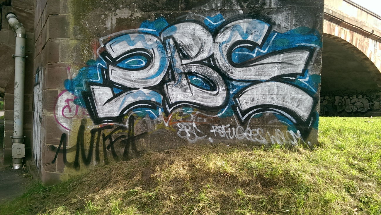 Graffiti Bombing - Photo by OHNEIDEE - 3BC (2015)