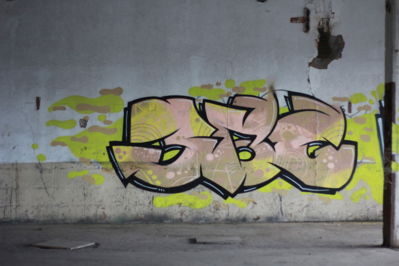 Graffiti Wall - Photo by OHNEIDEE - 3BC