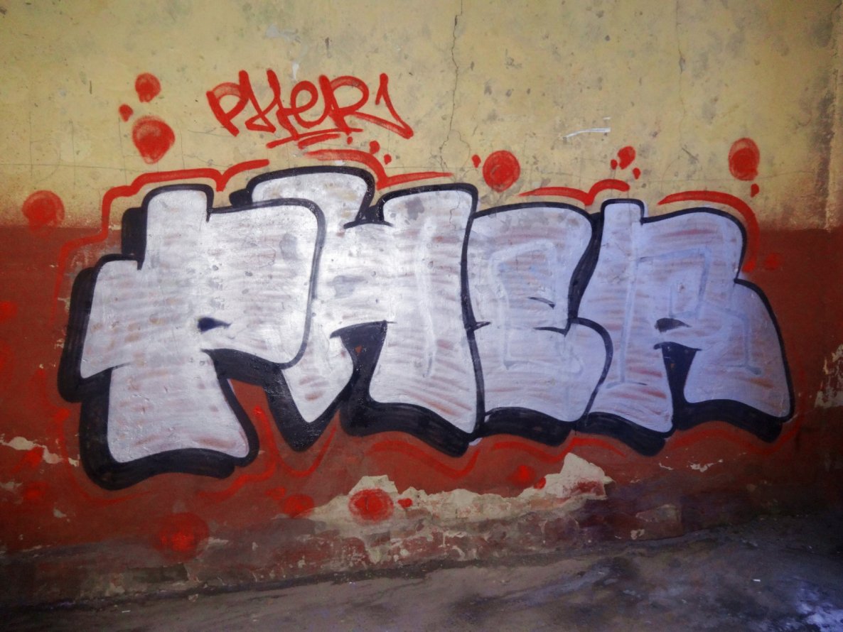 Graffiti Bombing - Photo by OLDTOY