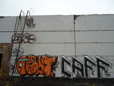 Graffiti Bombing - Photo by OLDTOY - Ocat, &, Caff (2013)