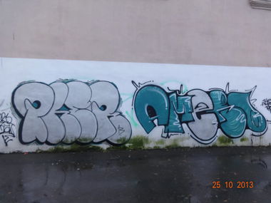 Graffiti Wall - Photo by OLDTOY - Pher, &, Amero