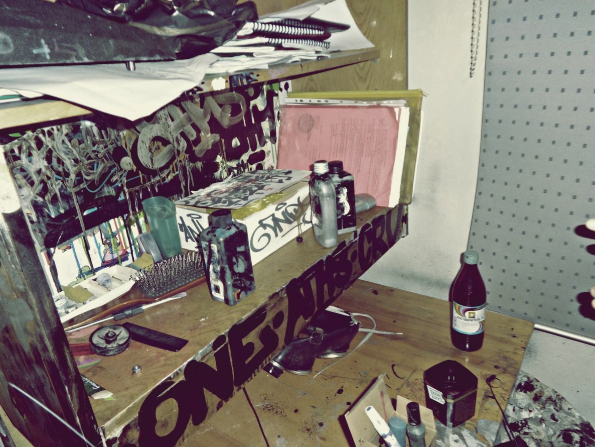 Graffiti Artwork - Photo by OLDTOY