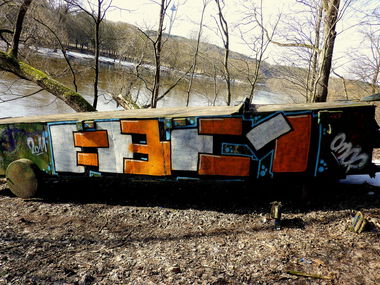 Graffiti Bombing - Photo by OMoR - omor, fbc (2011)