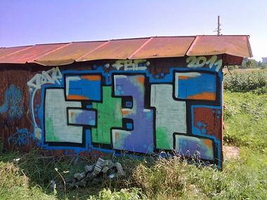 Graffiti Bombing - Photo by OMoR - omor, fbc (2011)