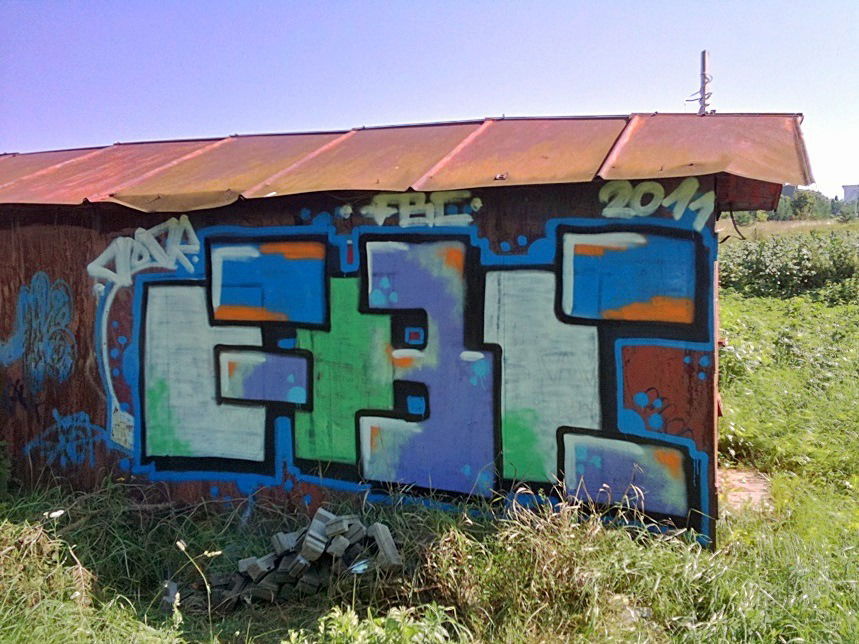 Graffiti Bombing - Photo by OMoR - omor, fbc (2011)