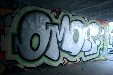 Graffiti Bombing - Photo by OMoR - omor, chrome (2015)