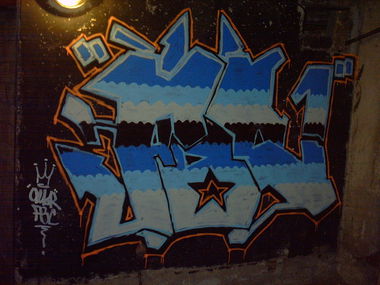 Graffiti Wall - Photo by OMoR - omor, fbc, blue (2008)