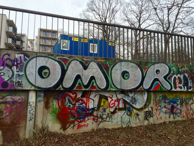 Graffiti Bombing - Photo by OMoR - Omor (2016)