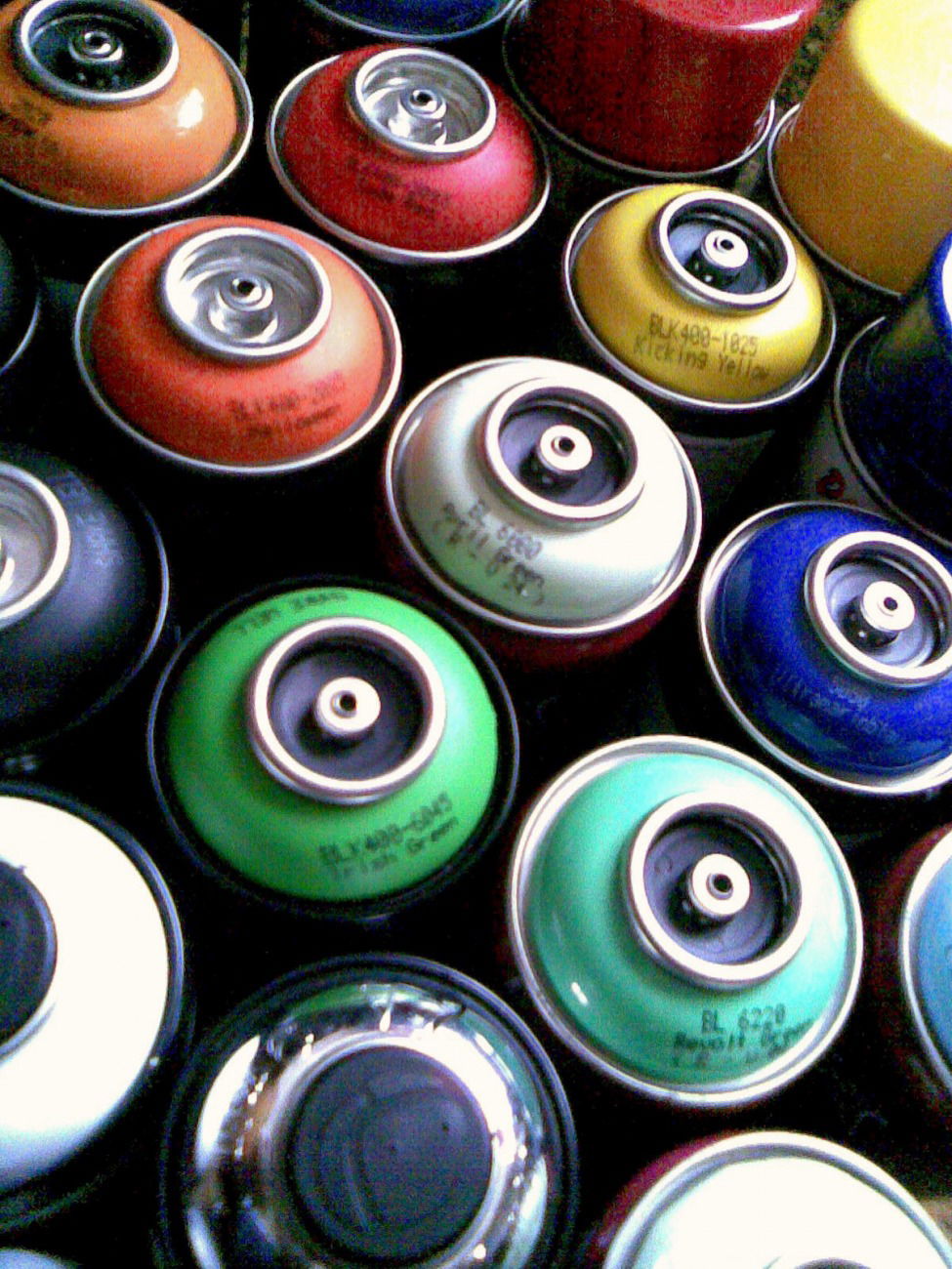 Graffiti Artwork - Photo by OMoR - colors, can, cans (2009)
