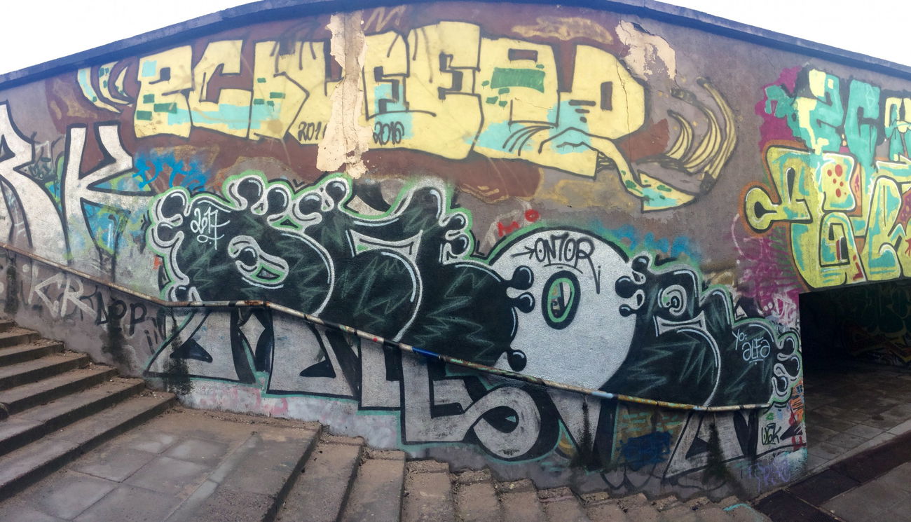 Graffiti Wall - Photo by OMoR - omor, black, 2cheap (2017)