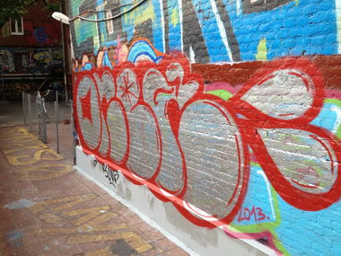 Graffiti Wall - Photo by ONER420