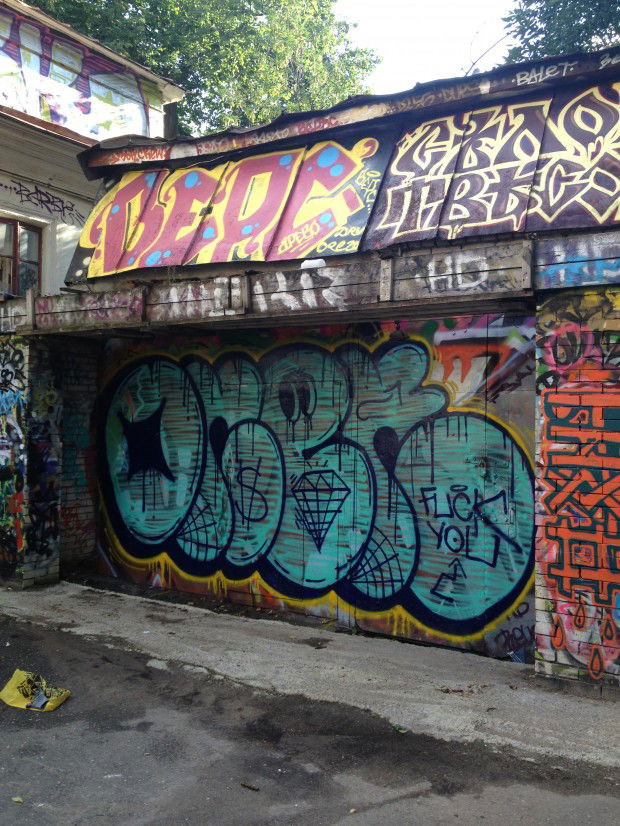 Graffiti Wall - Photo by ONER420