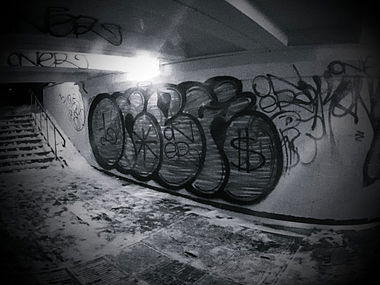 Graffiti Bombing - Photo by ONER420