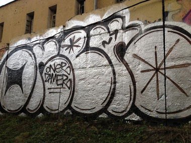 Graffiti Bombing - Photo by ONER420