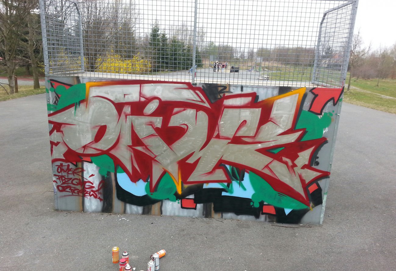 Graffiti Wall - Photo by OTIMEone - OTIMEone (2014)