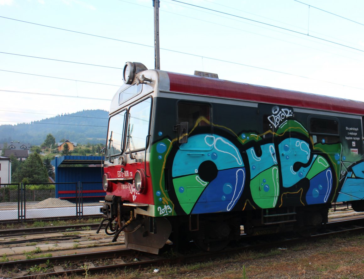Graffiti Train in Nowy Sacz - Photo by OUSSCREW - sssssssssssssssssss