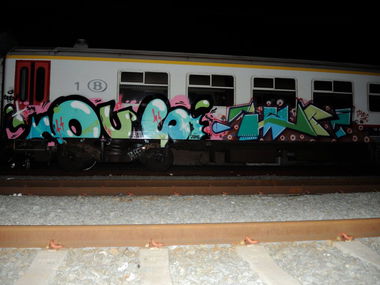 Graffiti Train in Les Bons Villers - Photo by OUSSCREW - ester, ous, emrio