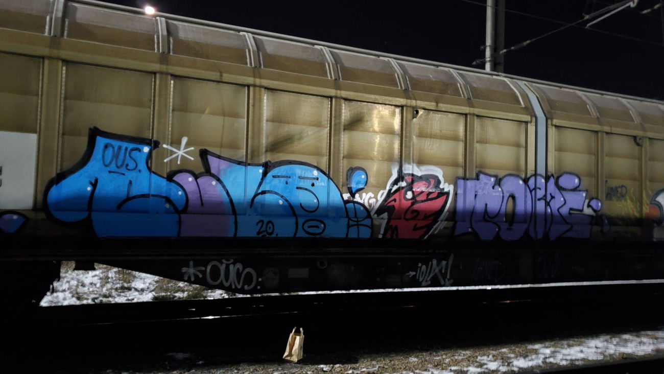 Graffiti Train - Photo by OUSSCREW