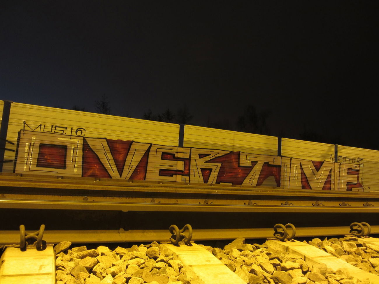 Graffiti Bombing - Photo by OUSSCREW - mus, crew, .