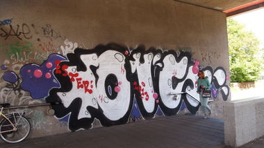 Graffiti Bombing in Amsterdam - Photo by OUSSCREW