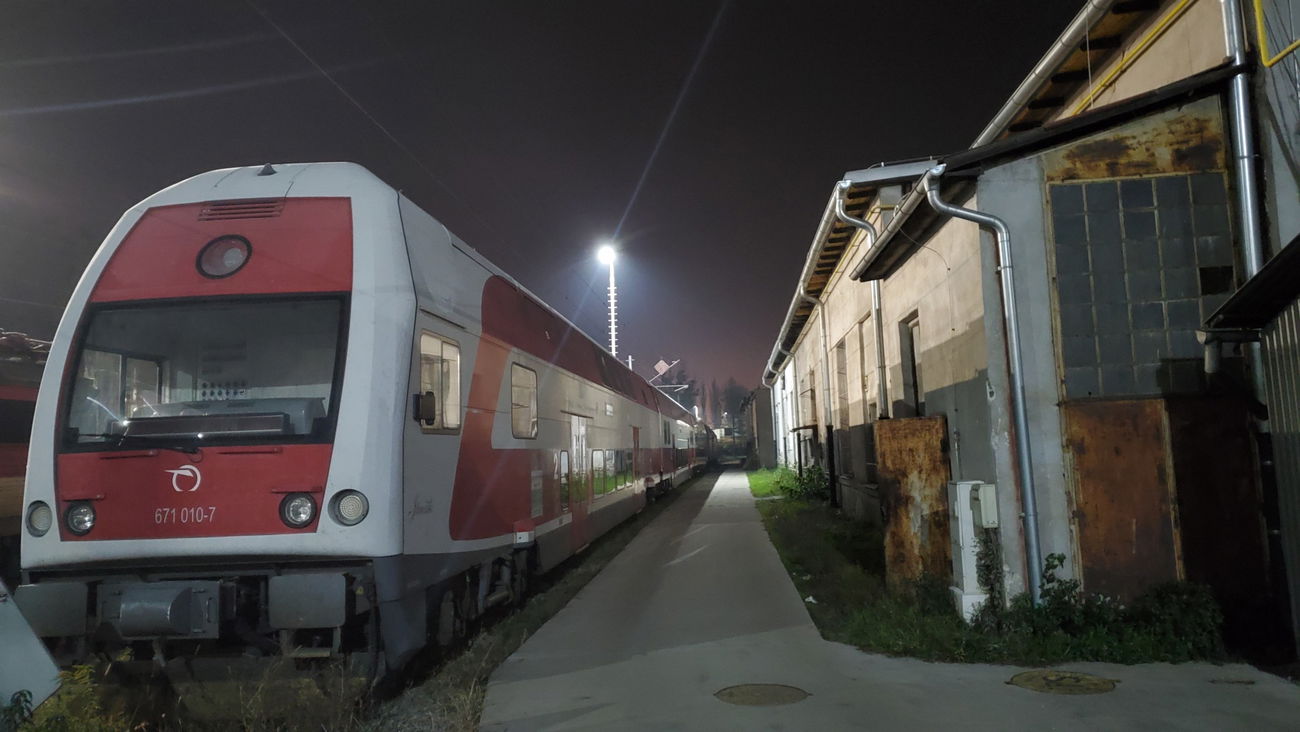 Graffiti Train - Photo by OUSSCREW