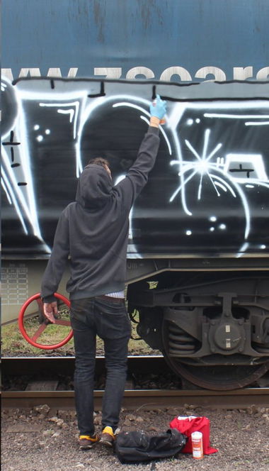 Graffiti Artwork - Photo by OUSSCREW