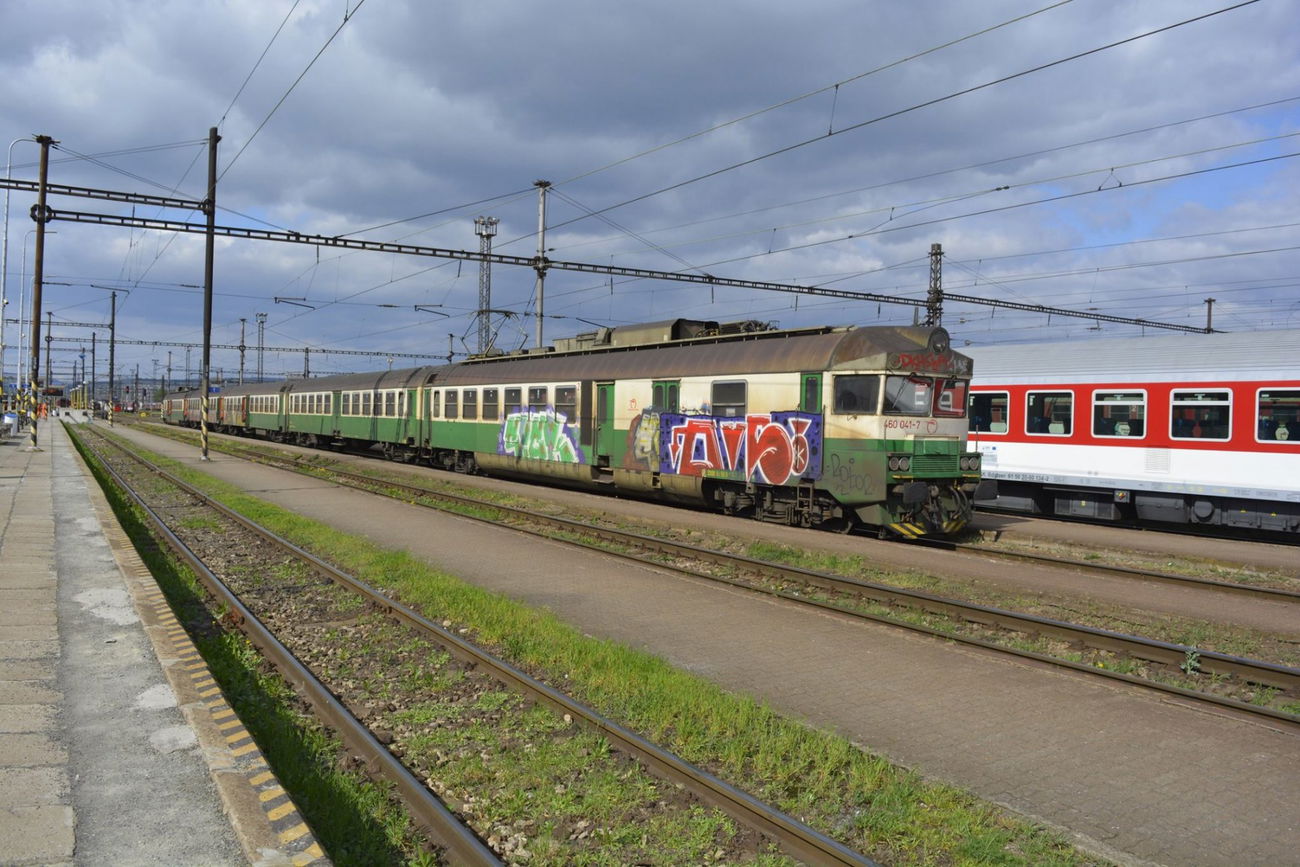 Graffiti Wall - Photo by OUSSCREW