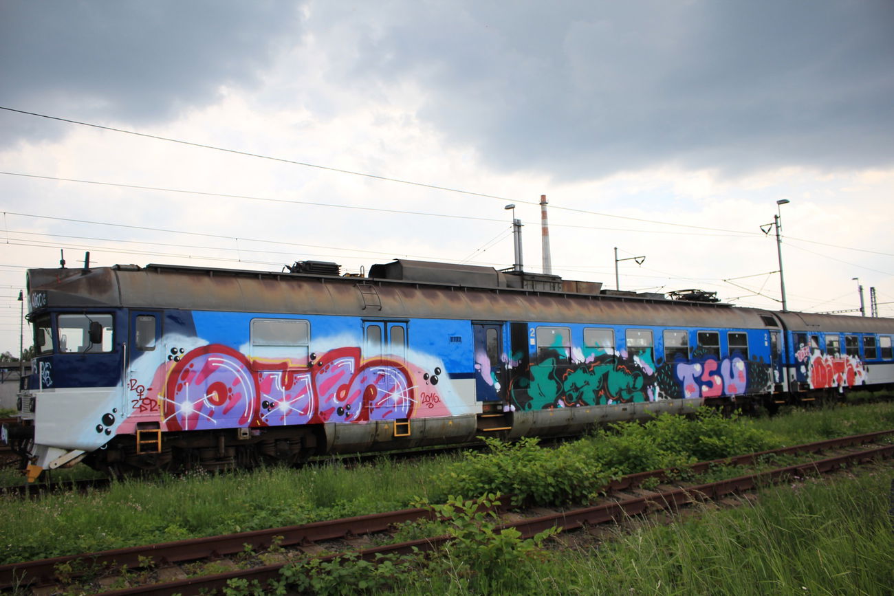 Graffiti Wall - Photo by OUSSCREW
