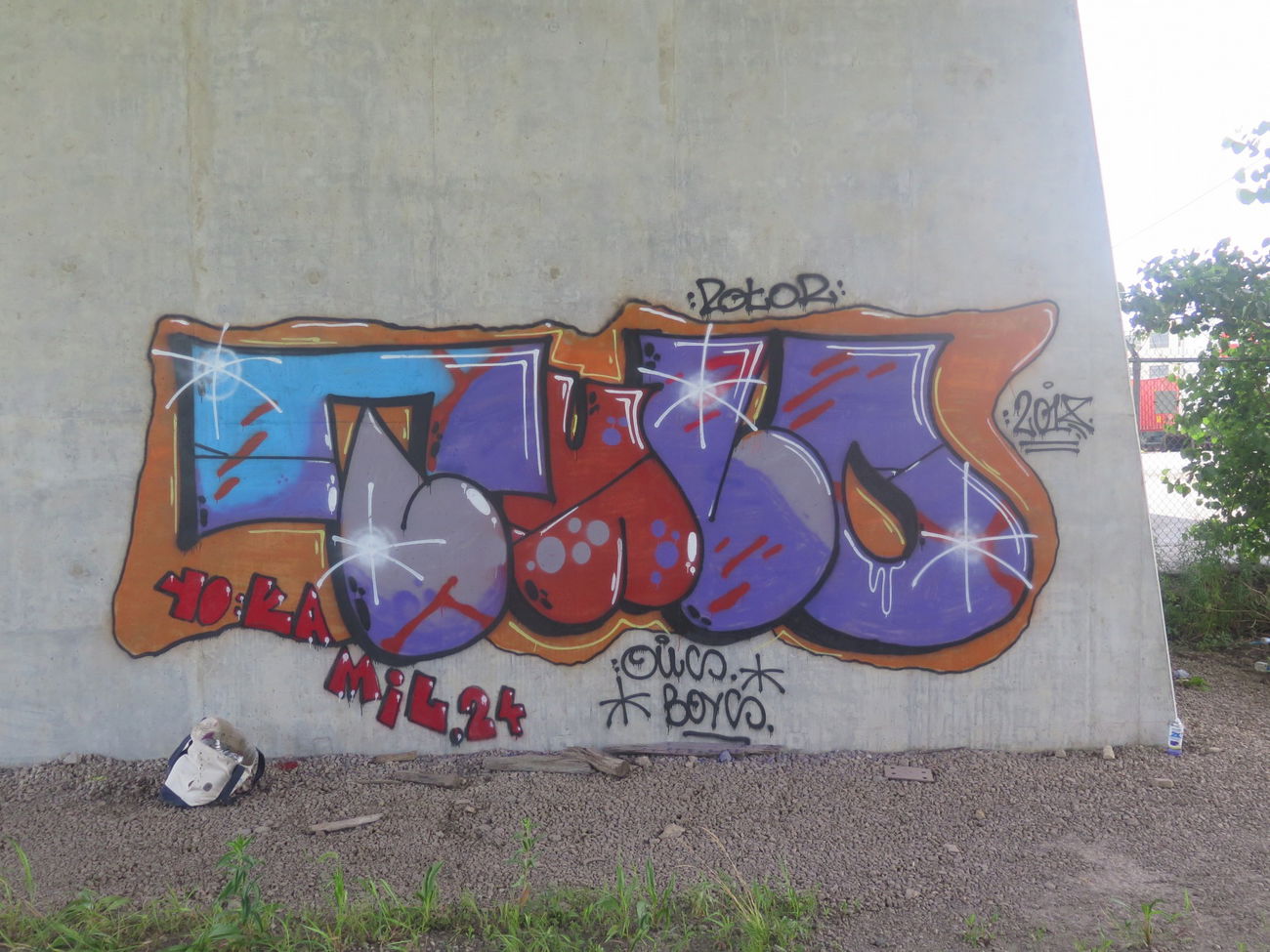 Graffiti Wall - Photo by OUSSCREW