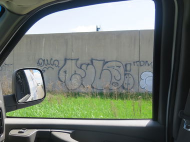 Graffiti Bombing - Photo by OUSSCREW