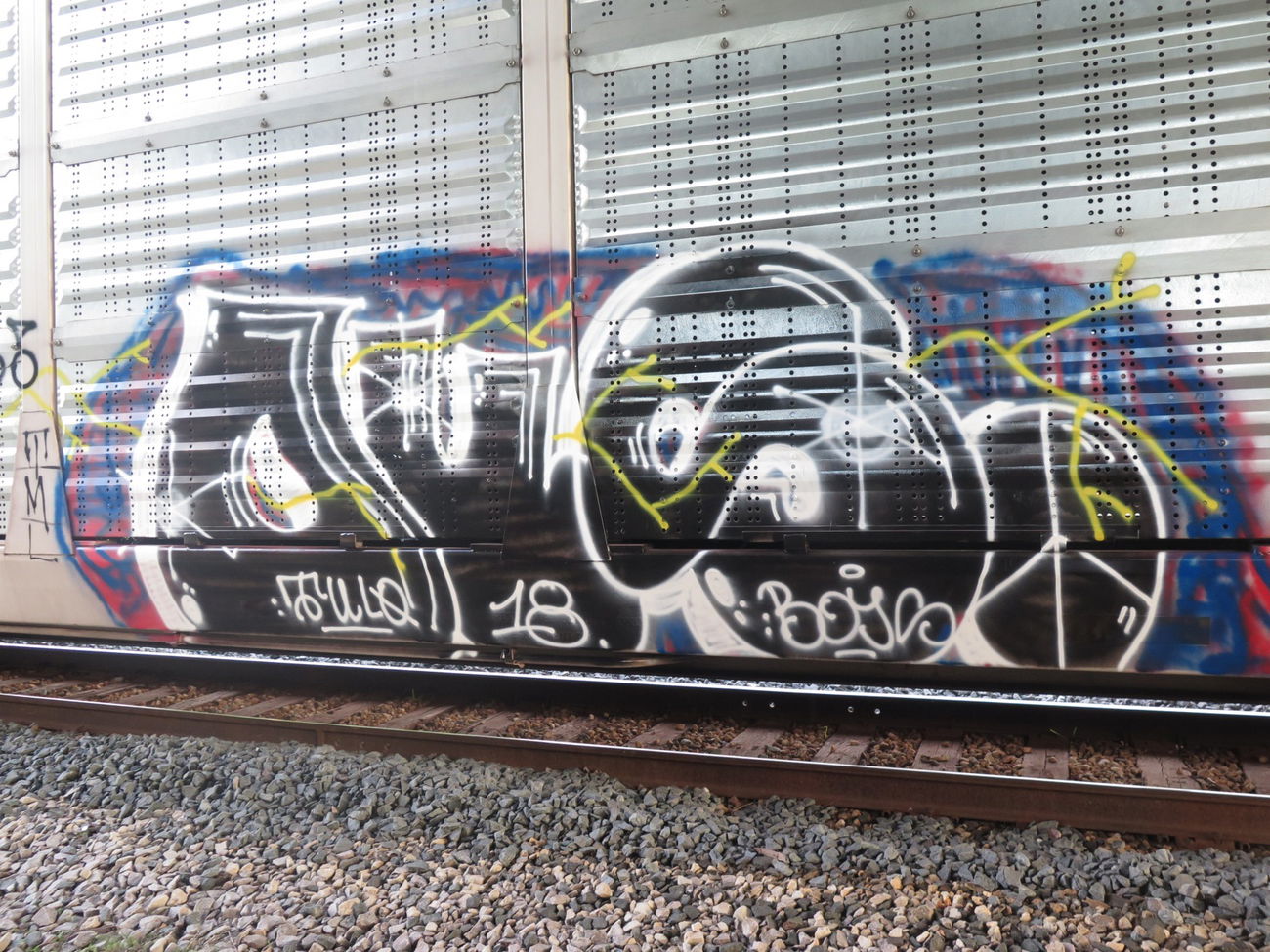 Graffiti Wall - Photo by OUSSCREW