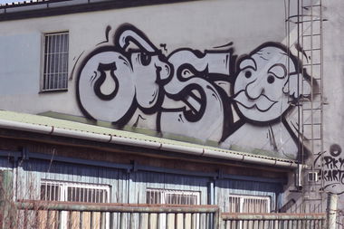 Graffiti Wall - Photo by OUSSCREW