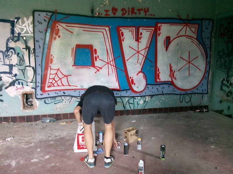 Graffiti Wall - Photo by OUSSCREW