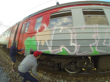 Graffiti Train in Moscow - Photo by Obeaks - obeks, inputs