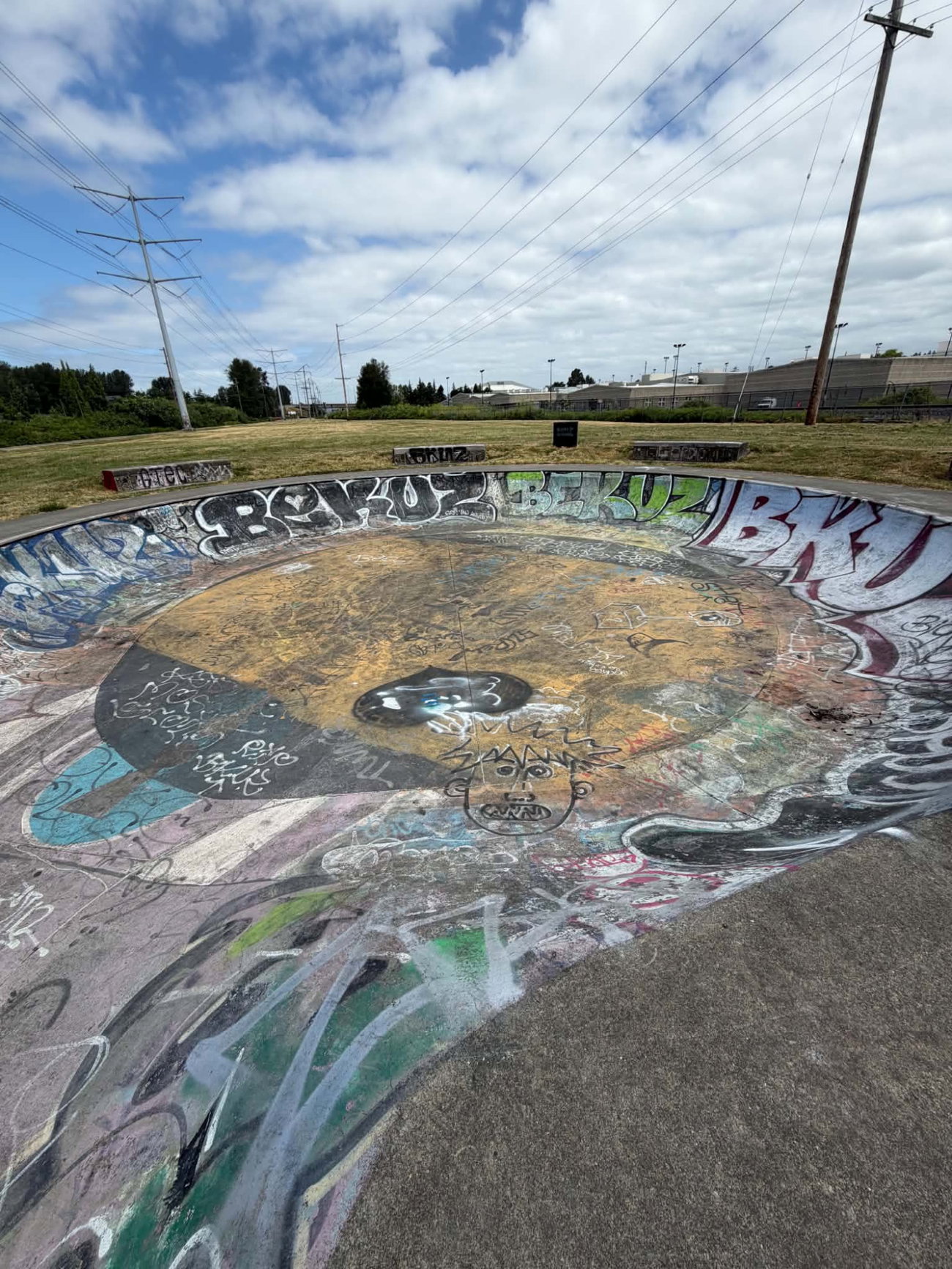 Graffiti Wall in Kent, wa - Photo by Observer206 - bkuz, bkuzforever (2024)
