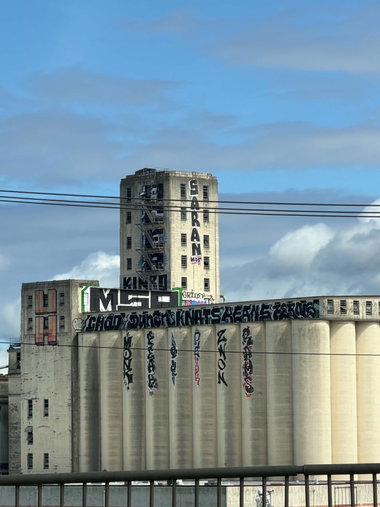 Graffiti Wall in West seattle, wa - Photo by Observer206 - rappel, msp