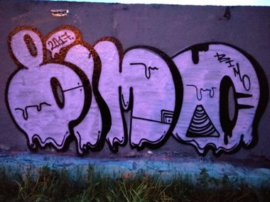 Graffiti Wall - Photo by Odesu107 - Bumo