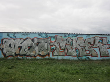 Graffiti Bombing - Photo by Okrs01 - okrs (2013)
