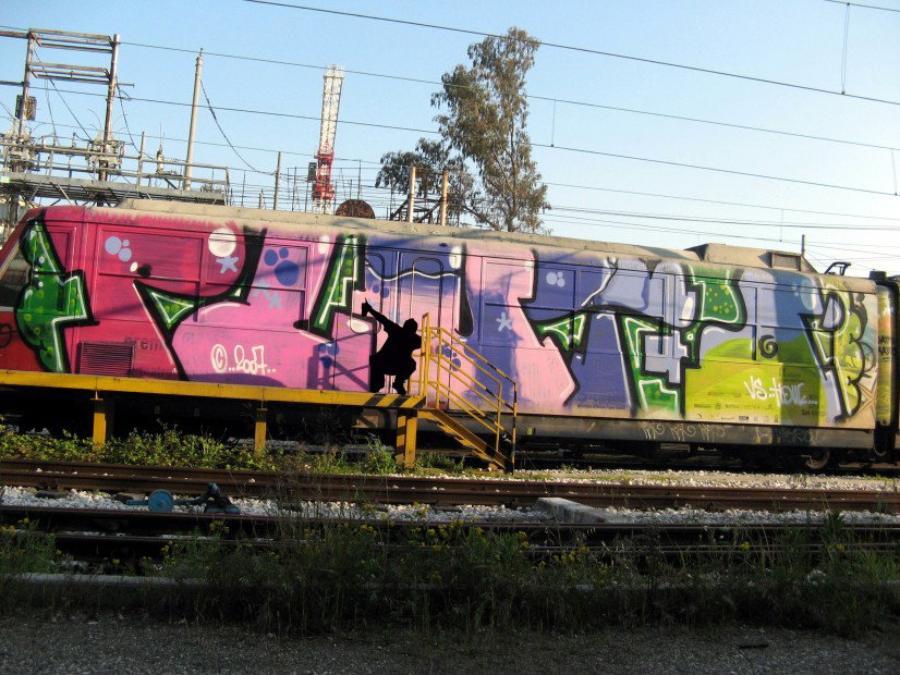 Graffiti Train in Naples - Photo by Oldschool - Pluto