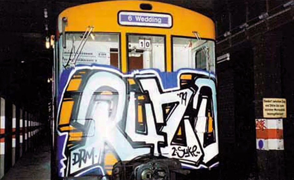 Graffiti Train in Berlin - Photo by Oldschool - Ruzd79