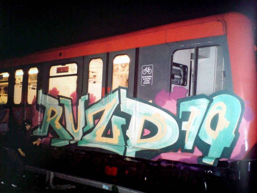 Graffiti Train in Berlin - Photo by Oldschool - Ruzd79
