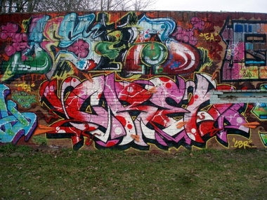 Graffiti Wall in Berlin - Photo by Oldschool - CREN