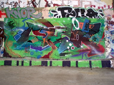 Graffiti Wall in Berlin - Photo by Oldschool - Soek, EMU, Malibu
