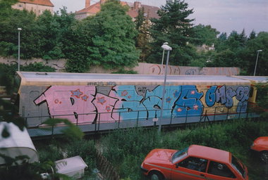 Graffiti Train in Berlin - Photo by Oldschool - Bisaz, GHS