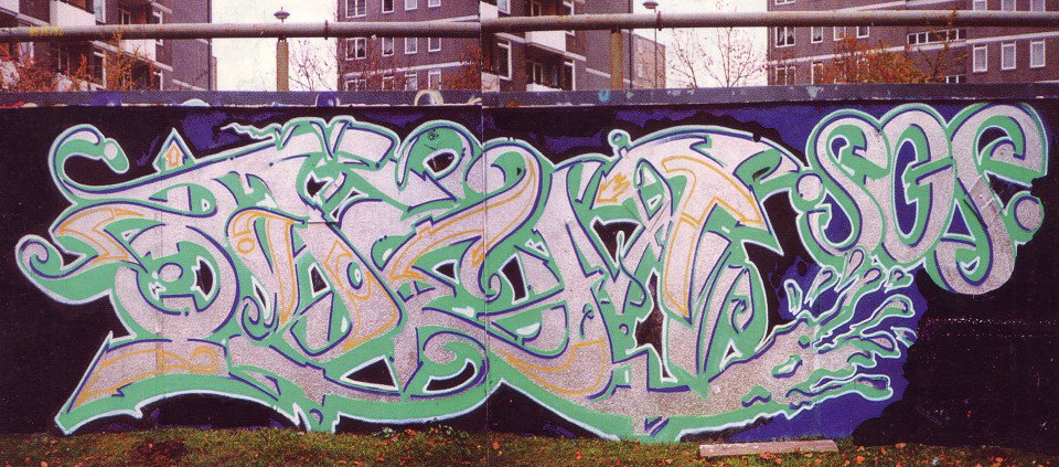 Graffiti Wall in Berlin - Photo by Oldschool - Odem, SOS
